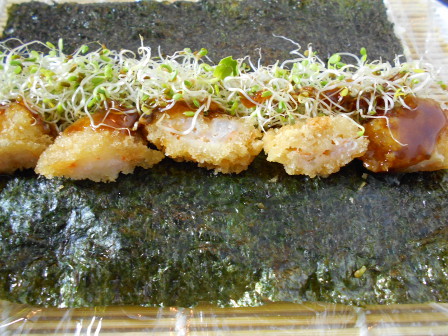 shrimp and alfafa roll sushi