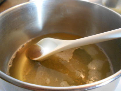 add miso paste to miso soybean dashi